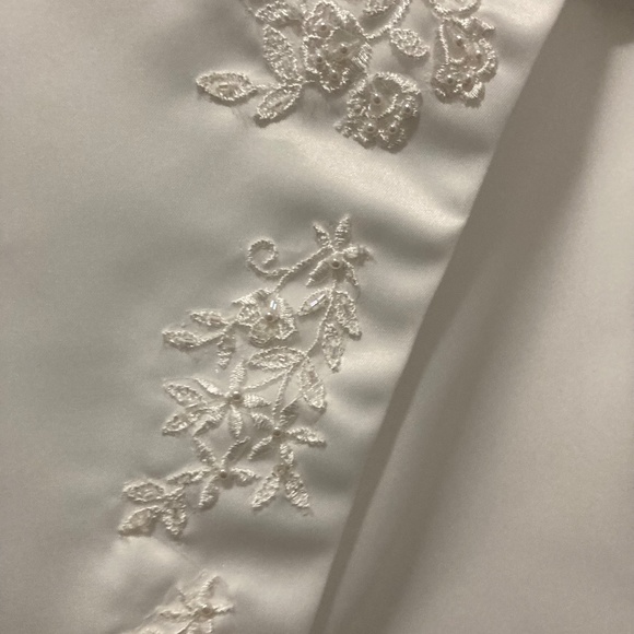 Communion Dress Wrap - Picture 9 of 12